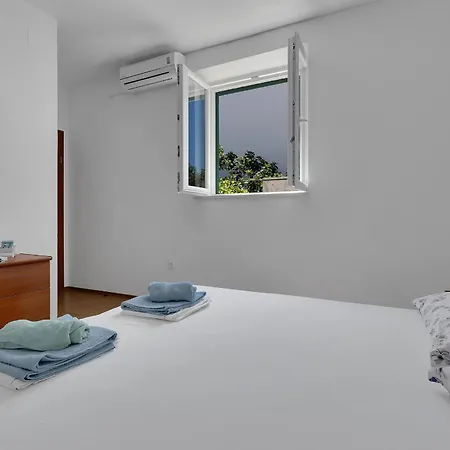 Spectrum 2 Apartment