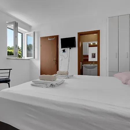 Apartment Spectrum 2 Makarska