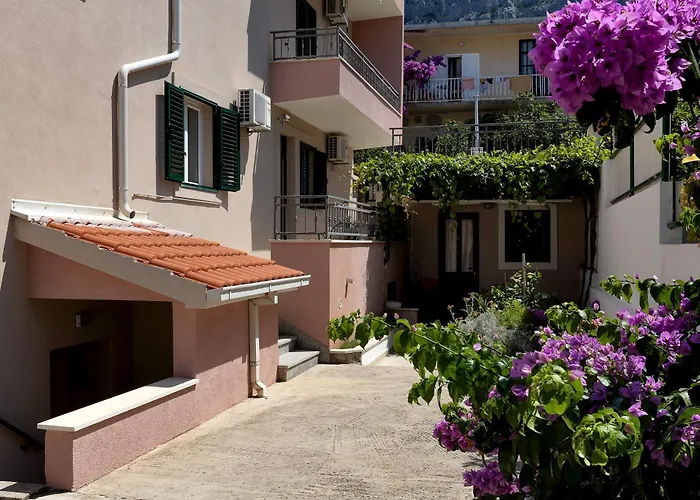 Apartman Spectrum 2 *