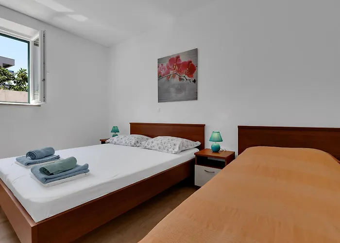 Spectrum 2 Apartment Makarska